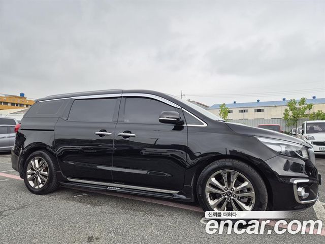 Kia Carnival 9-seater Prestige — пробег 148 860 км — фото 3 из 5