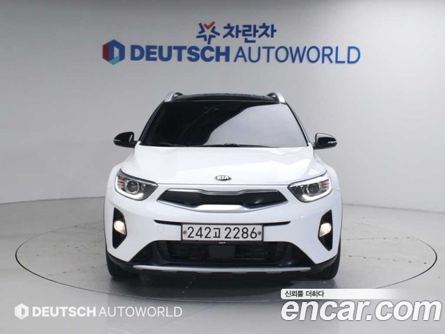 Kia Stonic из Кореи Encar