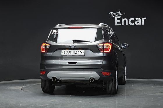 Ford Kuga 2.0 Diesel Trend — пробег 137 057 км — фото 4 из 5