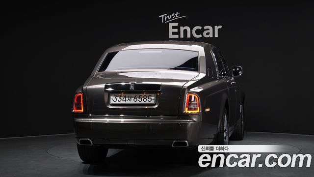 Rolls-Royce Phantom 6.7 V12 — пробег 51 827 км — фото 4 из 5