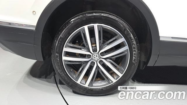 Volkswagen Tiguan 2.0 TDI Prestige — пробег 125 740 км — фото 5 из 5