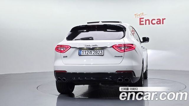 Maserati Levante из Кореи Encar
