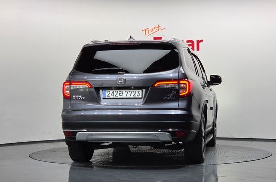 Honda Pilot 3.5 Elite — пробег 99 992 км — фото 4 из 5