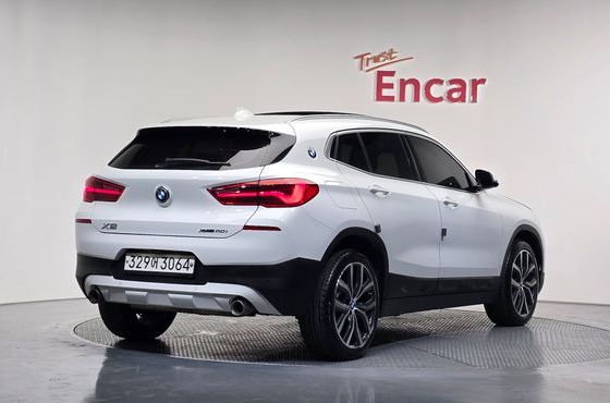 BMW X2 (F39) xDrive20i Advantage — пробег 92 201 км — фото 2 из 5