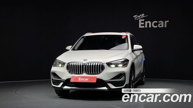 BMW X1 xDrive 20i xLine — пробег 94 291 км — фото 3 из 5