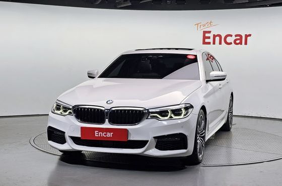 BMW 5-Series 520d M Sport Package Plus — пробег 70 570 км — фото 3 из 5