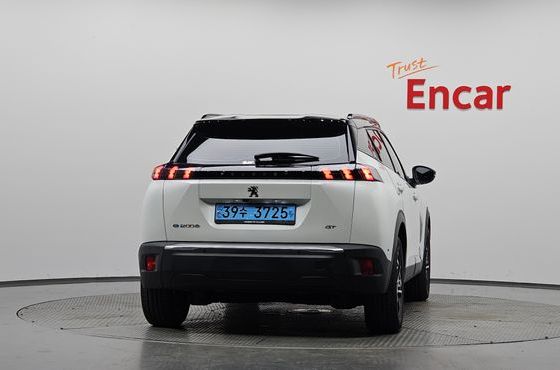 Peugeot 2008 EV GT — пробег 28 371 км — фото 4 из 5