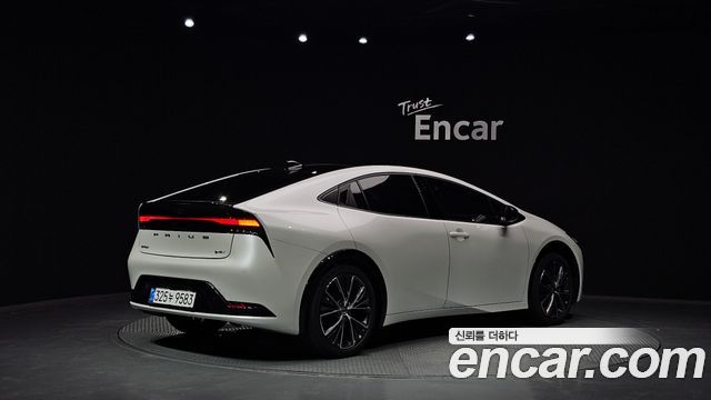 Toyota Prius из Кореи Encar