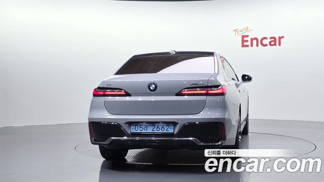 BMW i7 xDrive 60 M sport — пробег 20 555 км — фото 4 из 5