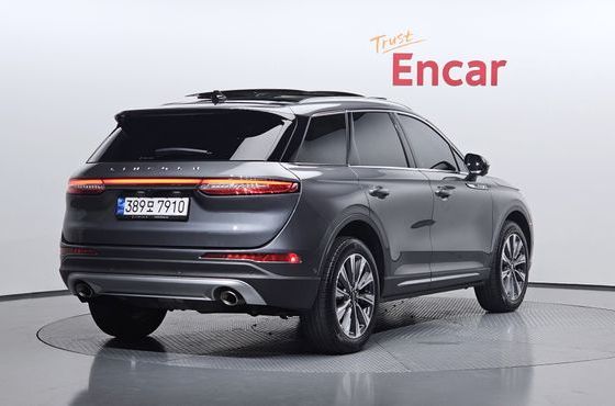 Lincoln Corsair 2.0 Reserve AWD — пробег 40 633 км — фото 2 из 5