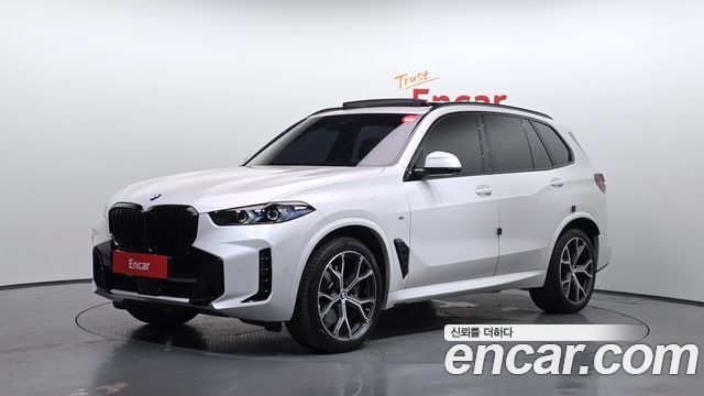 BMW X5 xDrive 40i M Sport — пробег 28 713 км — фото 1 из 5