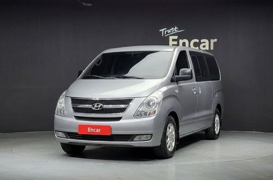 Hyundai Starex 12-Seater Wagon CVX Luxury — пробег 196 181 км — фото 3 из 5