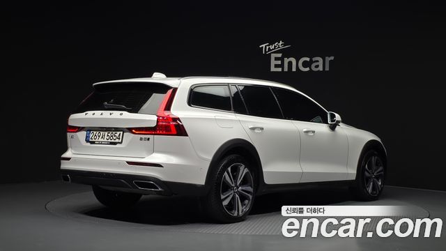 Volvo V60 из Кореи Encar