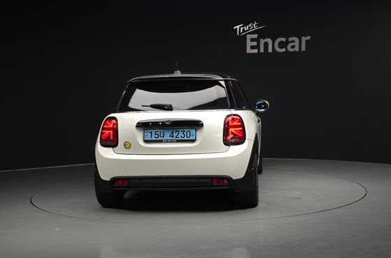Mini Cooper SE Electric 3rd — пробег 38 548 км — фото 4 из 5