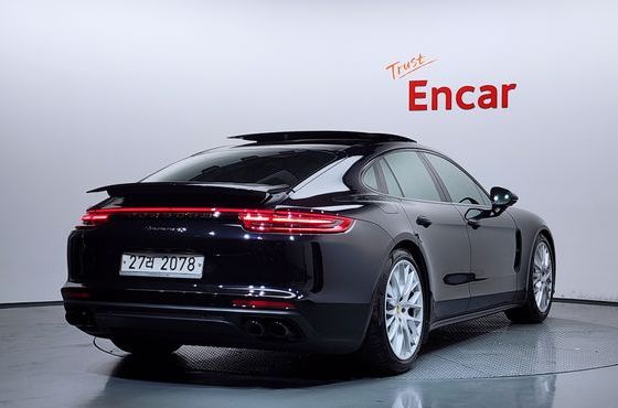 Porsche Panamera 3.0 AWD — пробег 68 645 км — фото 2 из 5