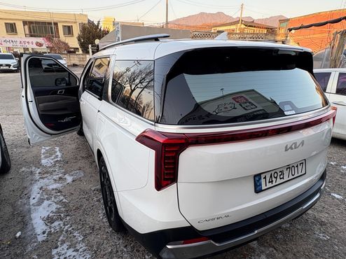 Kia Carnival Gasoline 9-Seater Signature — пробег 40 000 км — фото 4 из 5