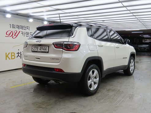 Jeep Compass 2.4 Limitied AWD — пробег 72 317 км — фото 2 из 5
