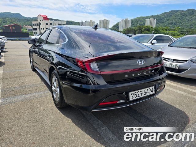 Hyundai Sonata 2.0 Premium — пробег 73 000 км — фото 4 из 5