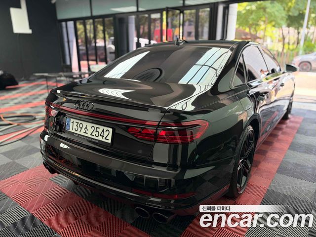 Audi S8 из Кореи Encar