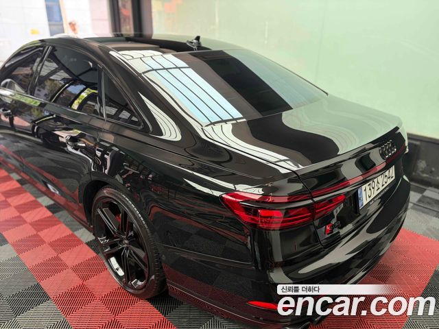 Audi S8 из Кореи Encar