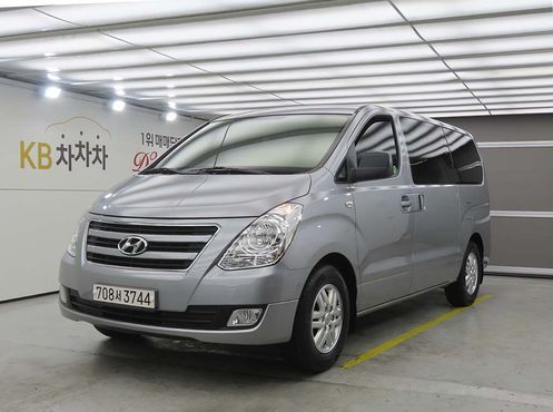Hyundai Starex 12-Seater Wagon Smart — пробег 119 144 км — фото 1 из 5