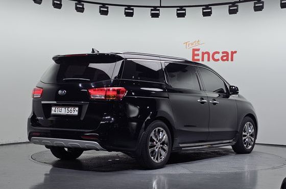 Kia Carnival 9-seater Prestige — пробег 109 450 км — фото 2 из 5