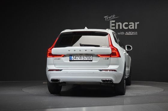 Volvo XC60 T6 Inscription — пробег 191 278 км — фото 4 из 5