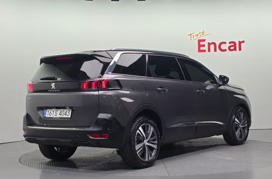 Peugeot 5008 1.2 Pure Tech Allure — пробег 42 630 км — фото 2 из 5