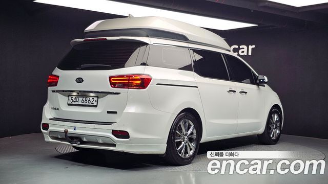 Kia Carnival из Кореи Encar