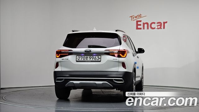 Kia Seltos из Кореи Encar