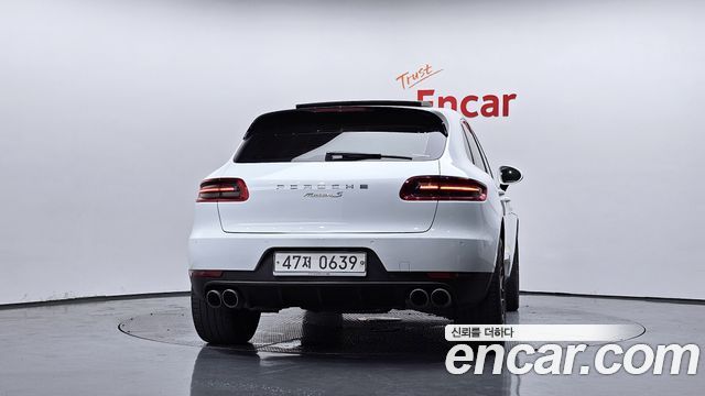 Porsche Macan из Кореи Encar