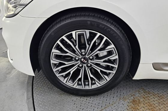 Kia K9 3.8 GDI AWD PlatinumⅠ — пробег 81 207 км — фото 5 из 5