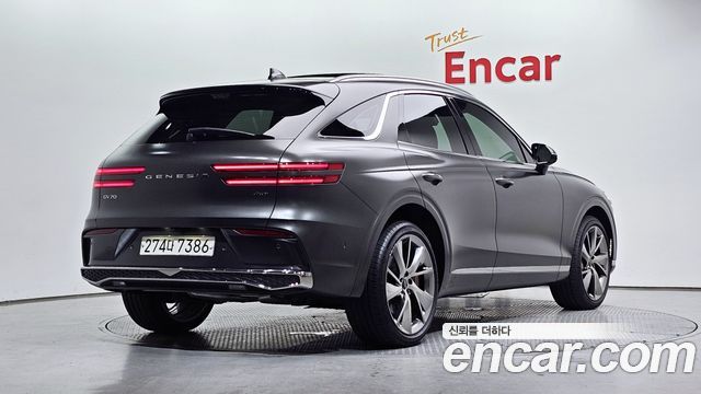 Genesis GV70 из Кореи Encar