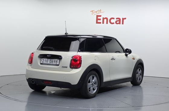 Mini Cooper Standard Third Generation — пробег 75 193 км — фото 2 из 5
