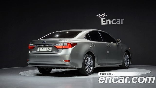 Lexus ES Supreme+ XV60 — пробег 52 214 км — фото 2 из 5