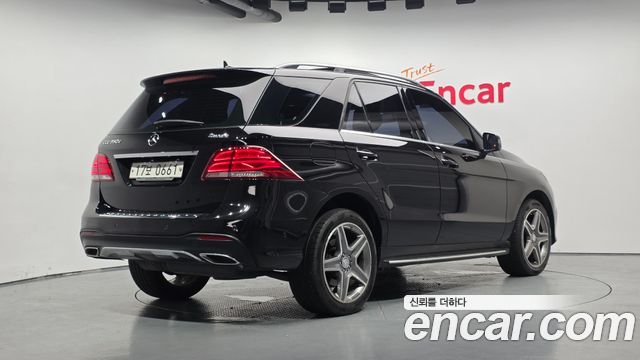 Mercedes-Benz GLE-Class GLE350 d 4MATIC — пробег 156 750 км — фото 2 из 5