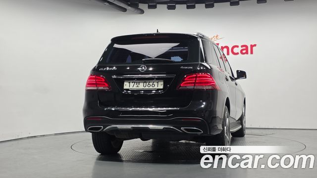 Mercedes-Benz GLE-Class GLE350 d 4MATIC — пробег 156 750 км — фото 4 из 5