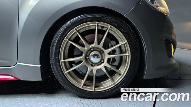 Hyundai Veloster из Кореи Encar