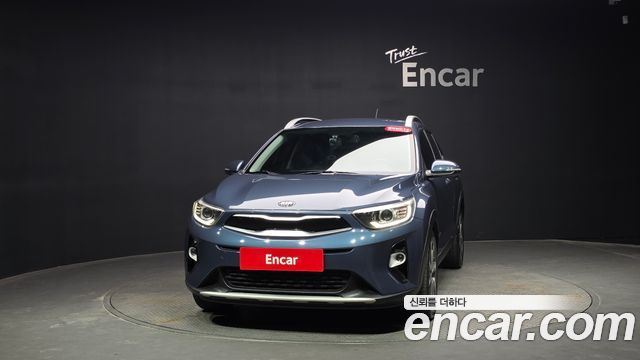 Kia Stonic из Кореи Encar