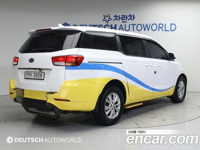 Kia Carnival 6-seater Wheelchair lift — пробег 269 394 км — фото 2 из 5
