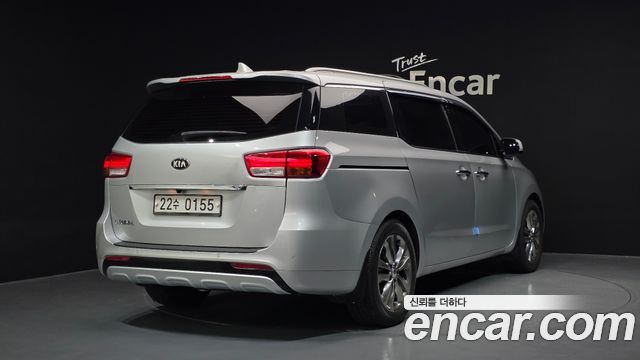 Kia Carnival из Кореи Encar