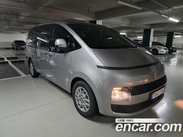 Hyundai Staria L3.5 Tourer 11-Seater Modern — пробег 500 км — фото 2 из 5