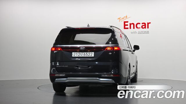 Kia Carnival из Кореи Encar