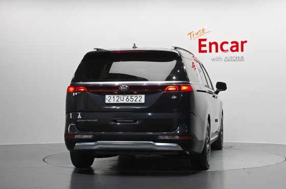Kia Carnival Gasoline 9-Seater Signature — пробег 110 708 км — фото 4 из 5