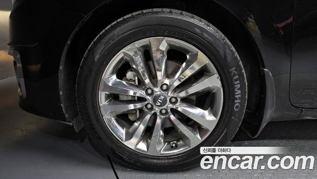 Kia Carnival из Кореи Encar
