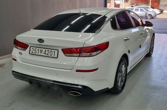 Kia K5 2.0 LPI Rental Car Luxury — пробег 70 082 км — фото 2 из 5
