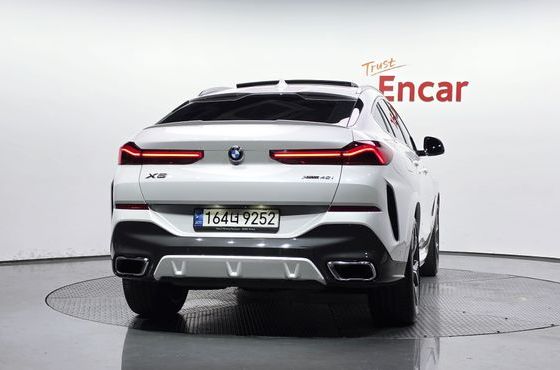 BMW X6 xDrive40i M Sport — пробег 65 132 км — фото 4 из 5