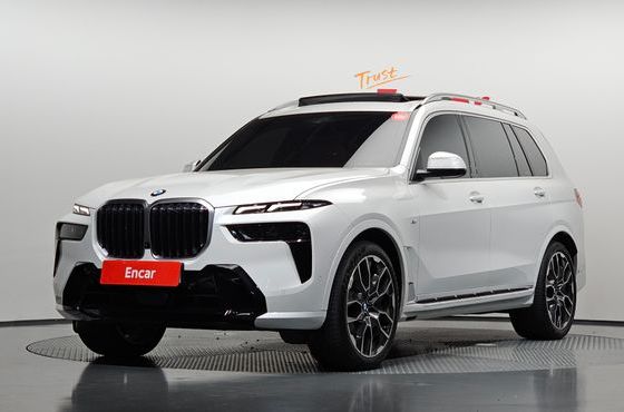 BMW X7 xDrive 40i M Sport 6STR — пробег 32 067 км — фото 1 из 5