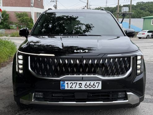 Kia Carnival HEV 9seater Signature — пробег 1 630 км — фото 1 из 5