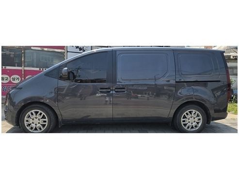 Hyundai Staria Cargo 3-Seater Modern — пробег 76 799 км — фото 2 из 5